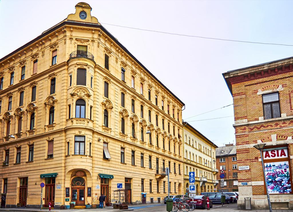 Rakoczi Apartman Boedapest Buitenkant foto