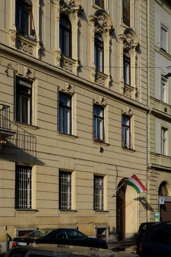 Rakoczi Apartman Boedapest Buitenkant foto