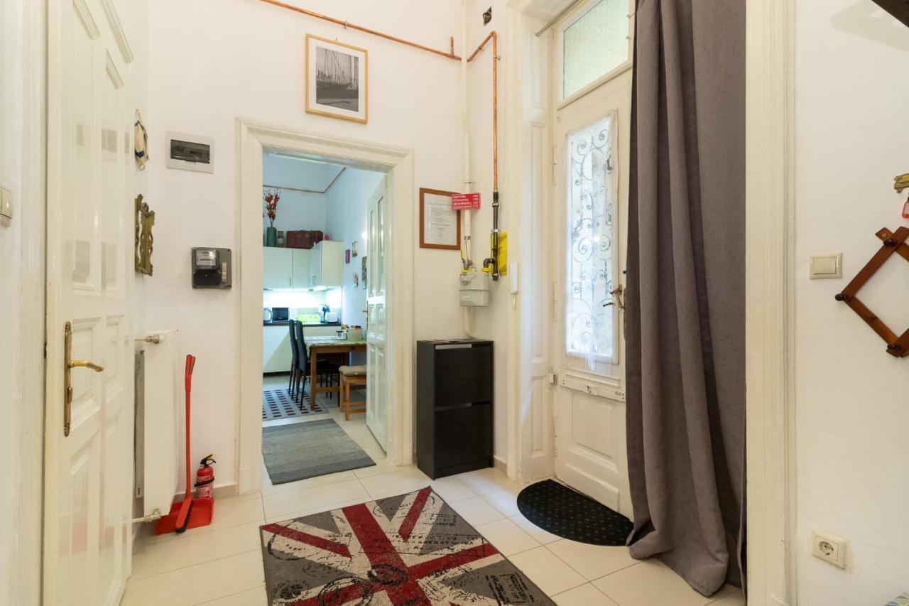 Rakoczi Apartman Boedapest Buitenkant foto