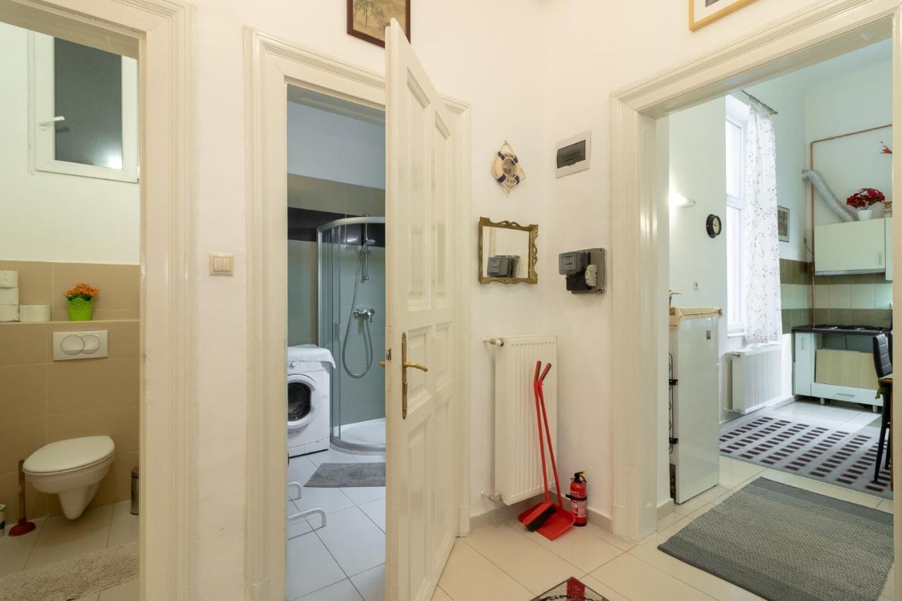 Rakoczi Apartman Boedapest Buitenkant foto